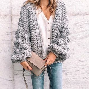 Large knit gray sweater